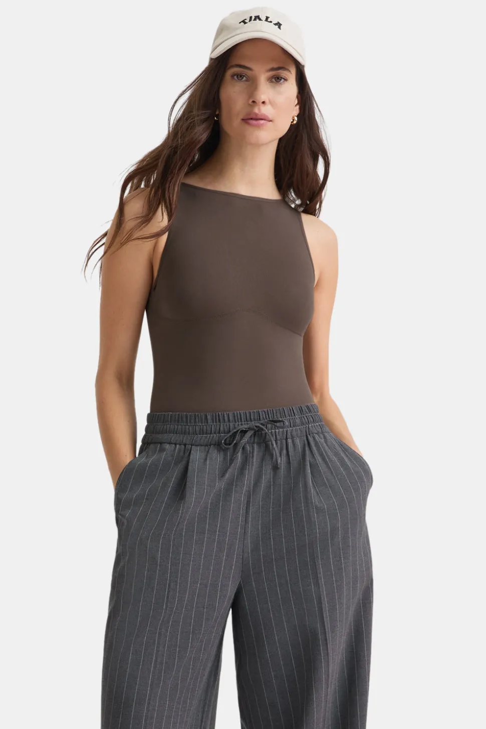 365 Contour Boat Neck Bodysuit - Mocha