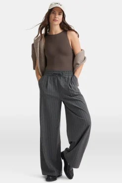 365 Contour Boat Neck Bodysuit - Mocha