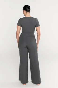 365 Sculpting Lounge Short Sleeve T-Shirt - Dark Olive