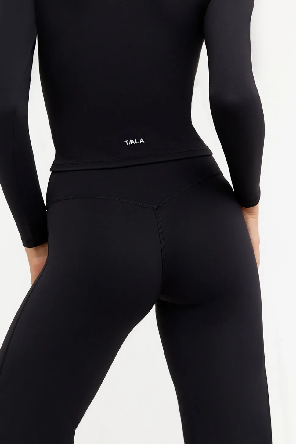 DayFlex Essential Long Sleeve Top - Shadow Black