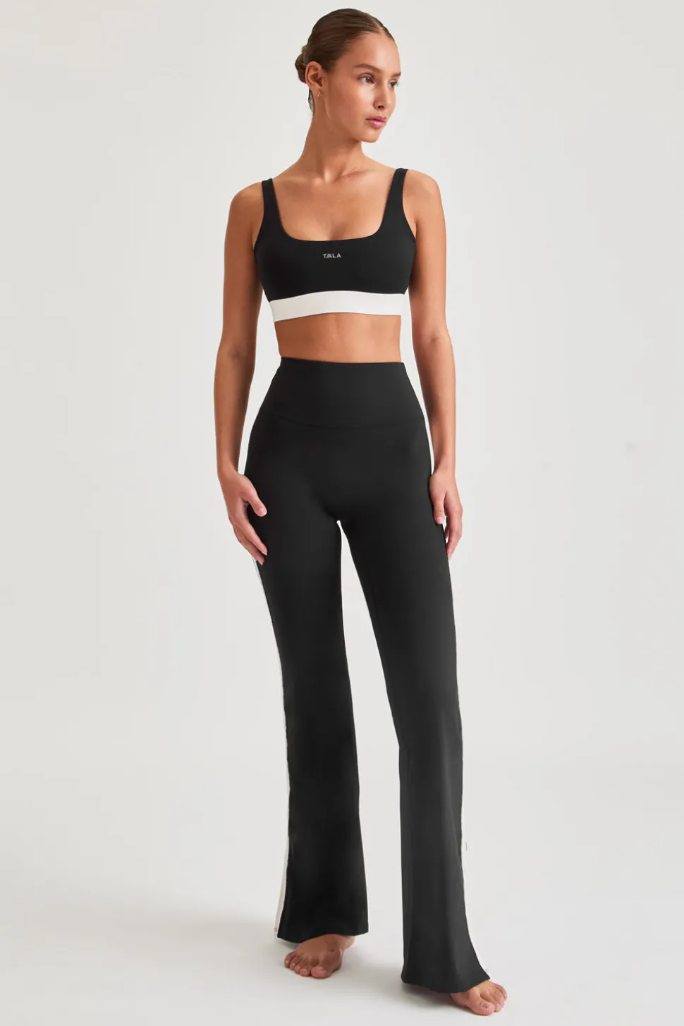 DayFlex Open Back Square Neck Sports Bra - Shadow Black And Ivory