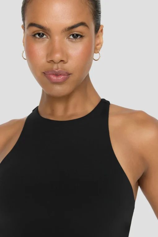 FormTech Built-In Support Longline Skim Fit Vest - Black