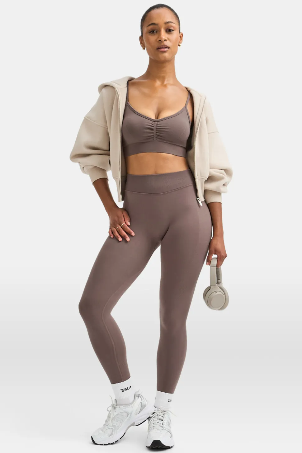 Sculpt Seamless Ruched Sports Bra - Dark Truffle