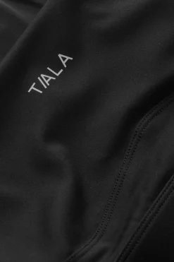 SkinLuxe Contour Scoop Back Sports Bra - Shadow Black