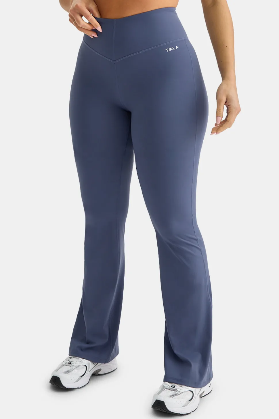 SkinLuxe V-Waist Flared Legging - Vintage Blue