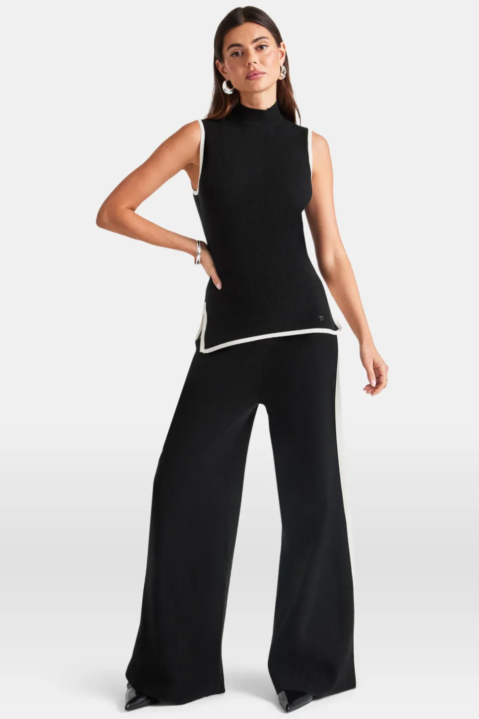 Wide Leg Contrast Ribbed Knit Trousers - Black And Buttermilk